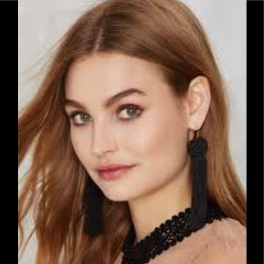 Vanessa Mooney Earrings - Astrid Knot Tassel